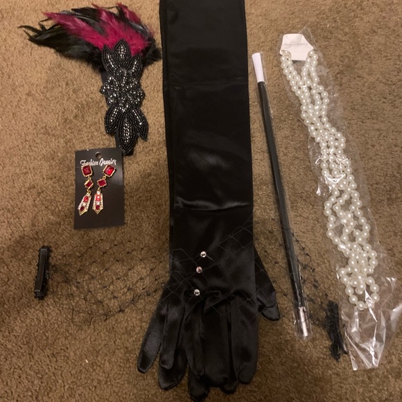 Halloween Flapper Dress with Accessories - Picture 9 of 12